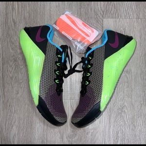 Metcon 5 AMP Training Shoes Men's 6.5 , Women’s 8